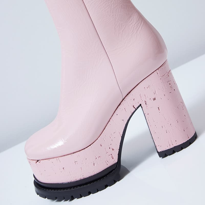 Close-up Lacquer Doll ankle boot pink patent