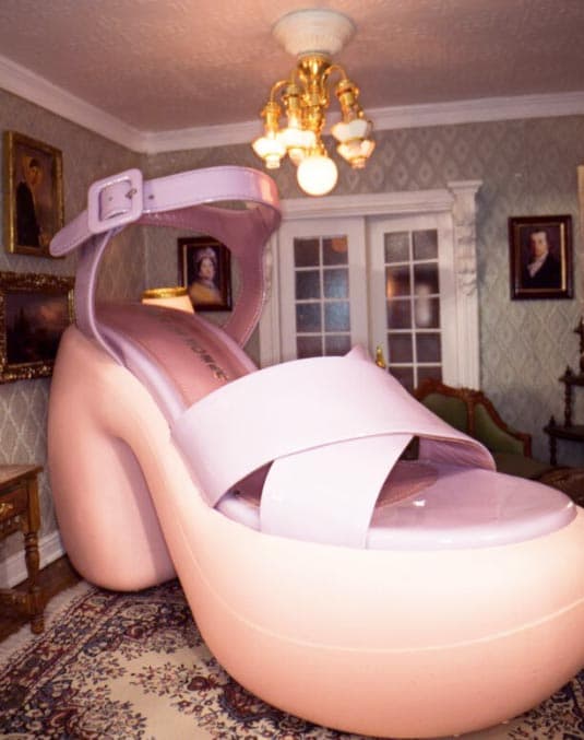 Honey Bubble shoe in small dollhouse chamber