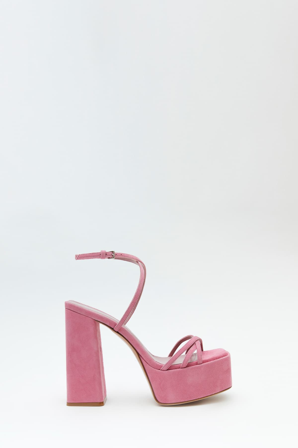 Sideview of The Wannabe mule in pink from the Haus of Honey fall-winter 2023-24